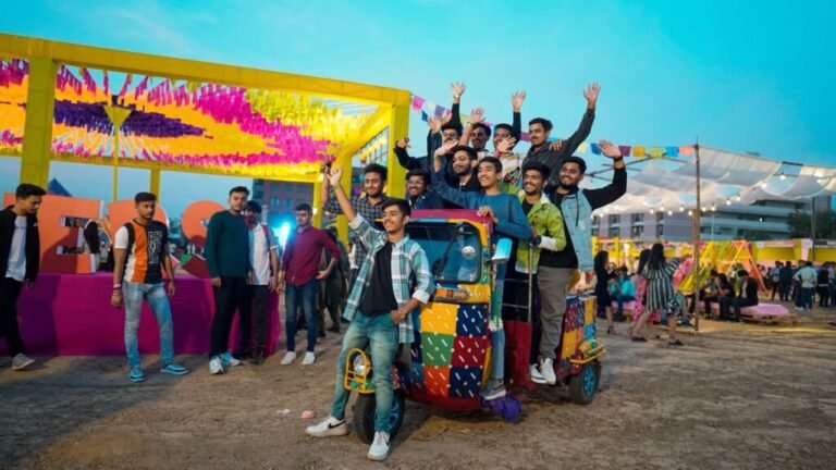 Parul University hosts Freshers Fest 2022, a carnival-like experience attended by over 11,000 new students