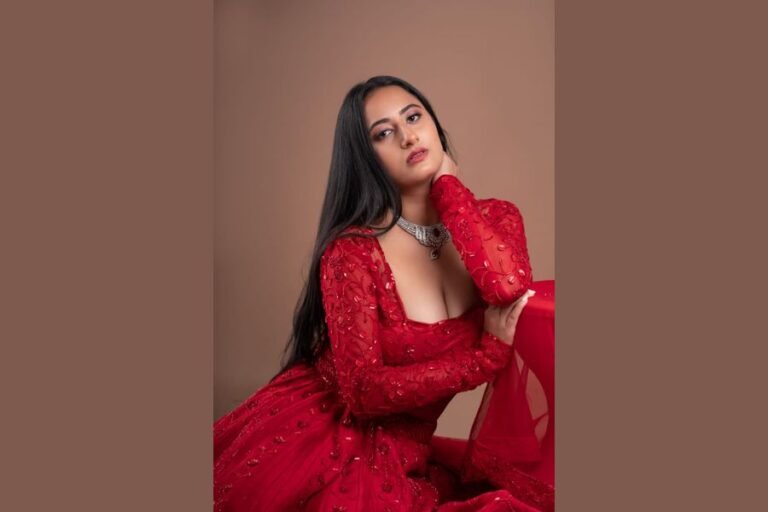 Mumbai girl Prachi Sharma bags back to back films in South